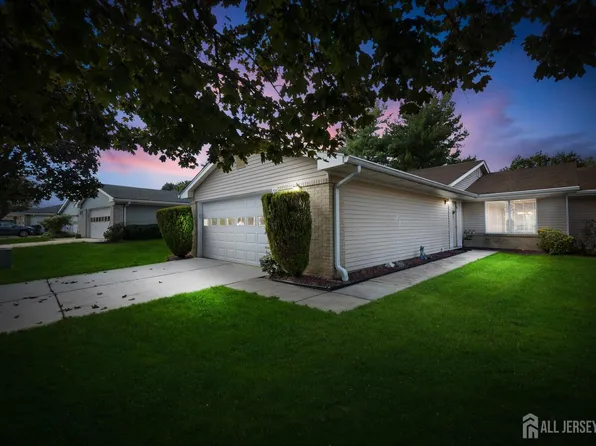 726A Ralston Plz, Monroe Township, NJ 08831