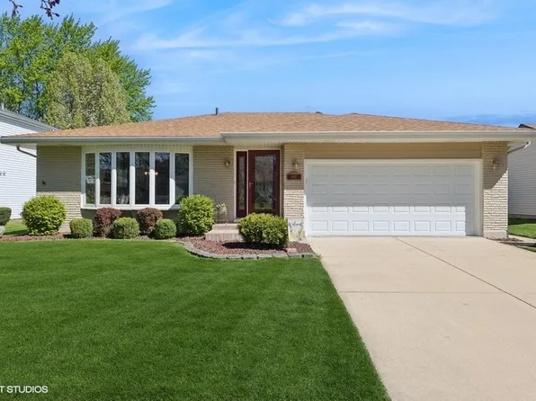 1150 Hobart Ave, Downers Grove, IL 60516