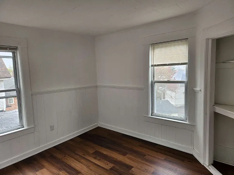 10A Beacon St #10A — Photo 7