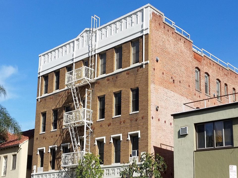 1st image of 456 S Cochran Ave APT 302