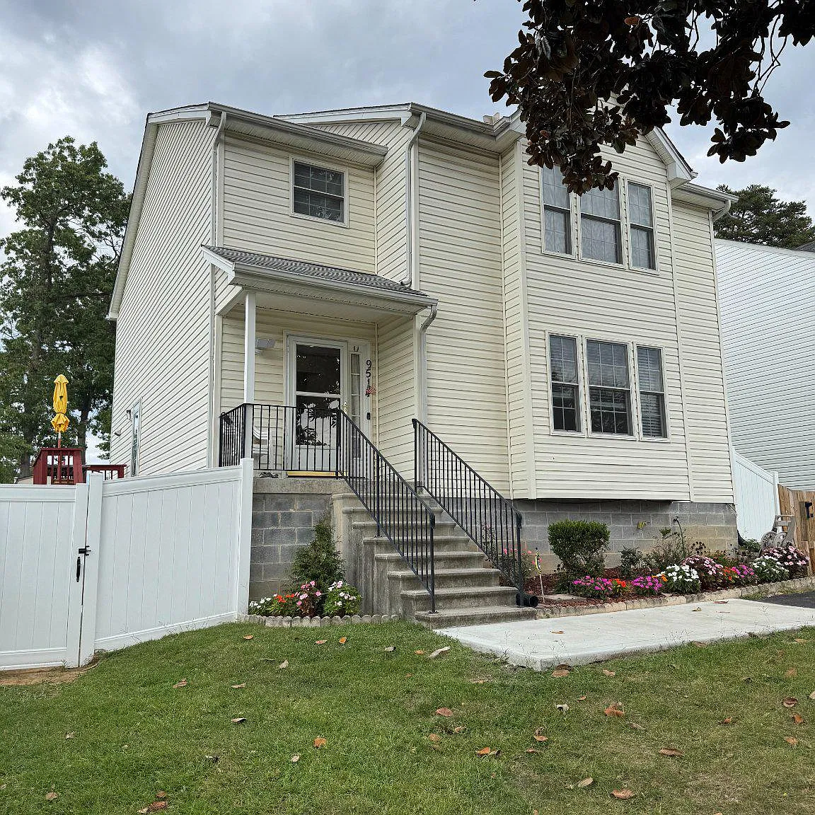 4 bed, 3.5 bath, 3154 sqft, $4,000 — Photo 1