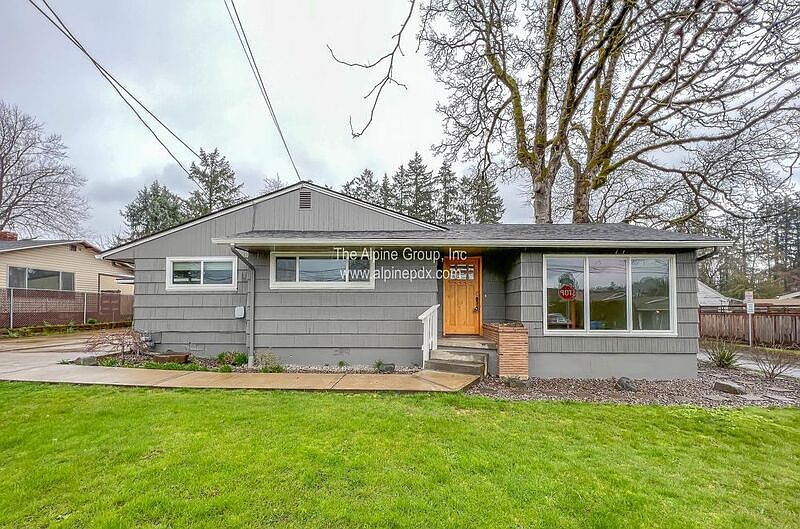 1st image of 15018 SE Linden Ln