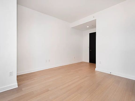 3rd image of 21 W End Ave #1101