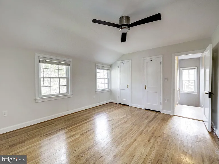 5208 Glenwood Rd — Photo 26