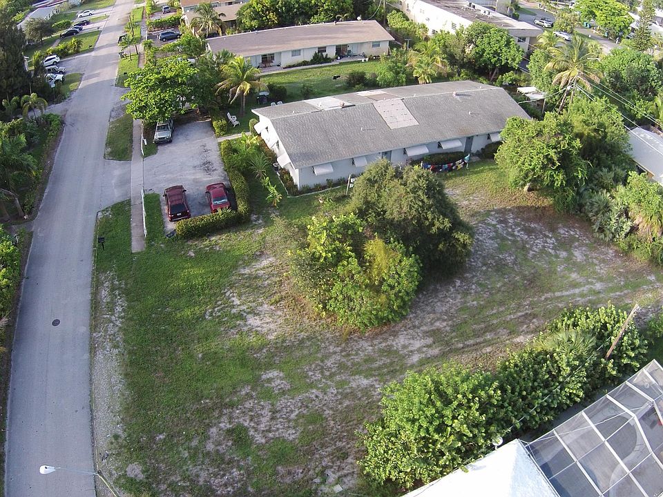2nd image of 2 SE 3rd Street