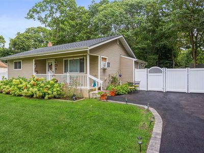 191 Lexington Rd, Shirley, NY, 11967