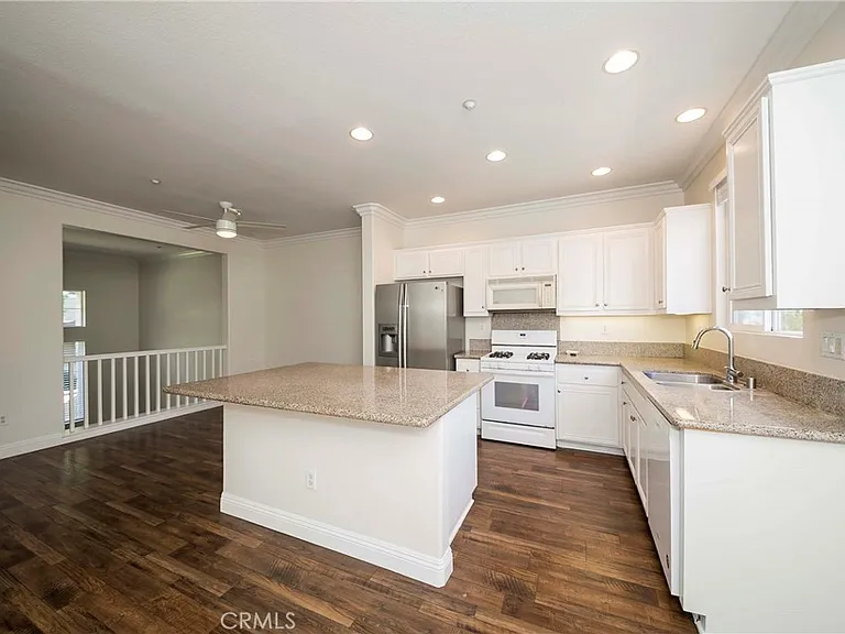 2282 Schlaepfer Dr — Photo 10