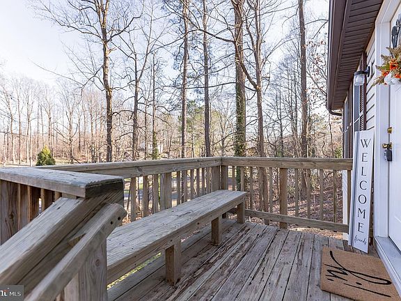 3rd image of 26999 Maple Dr