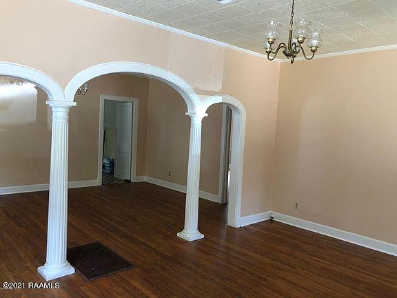 2nd image of 1326 W University Ave