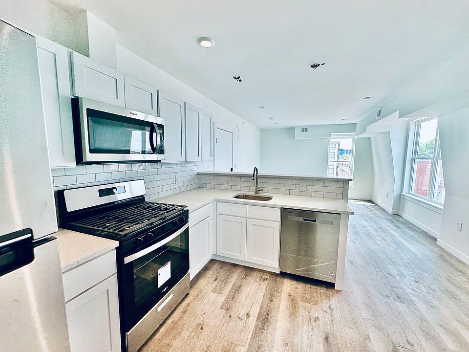 1st image of 242 E Girard Ave #9