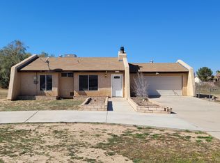 10796 6th Ave, Hesperia, CA 92345