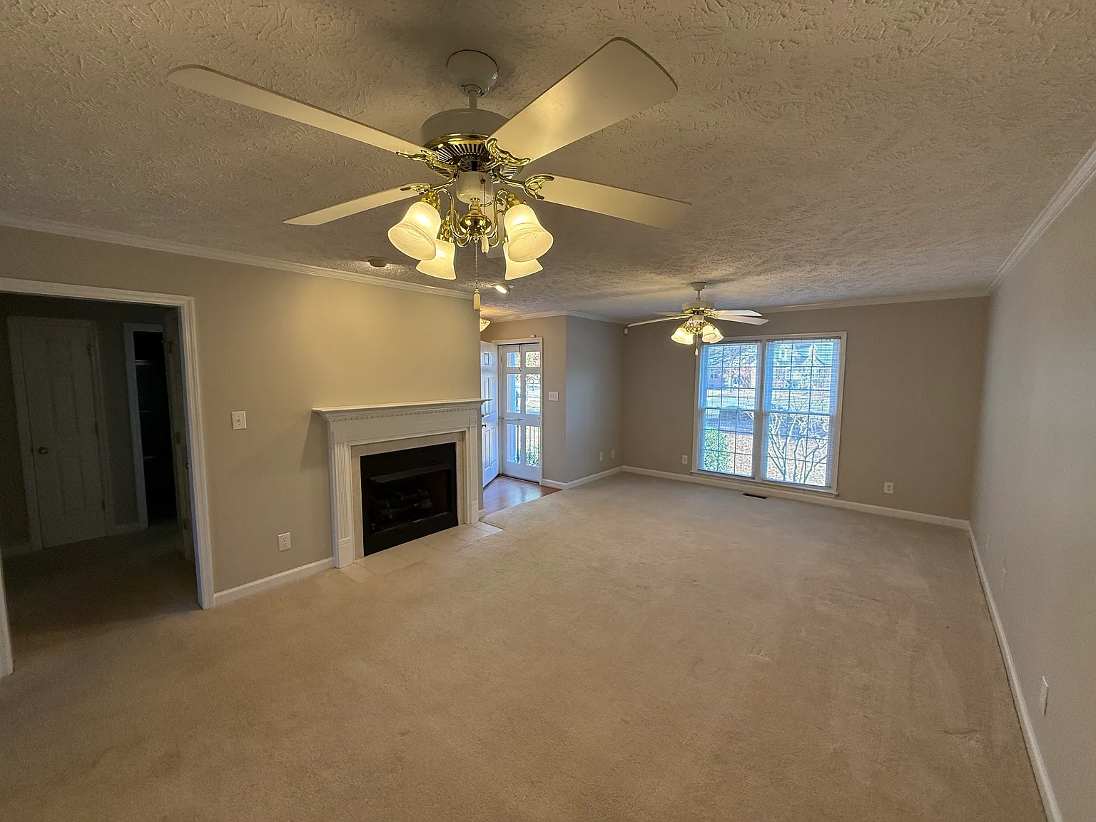 700 Amber Leaf Dr — Photo 4