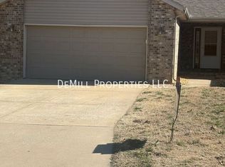 3462 S Doris Ave, Springfield, MO 65807