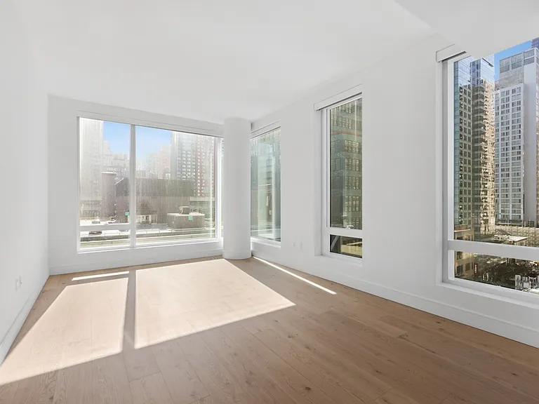 312 W 43rd St #11F — Photo 4