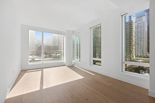 312 W 43rd St #11F Photo 1