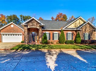 1509 Crown Vue Ct, Statesville, NC 28625