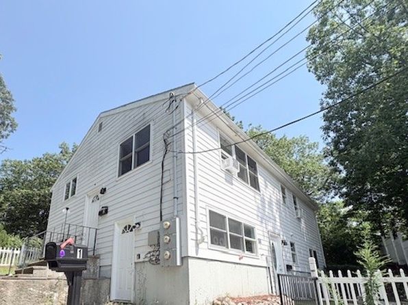 150 Grove St Floor 1
