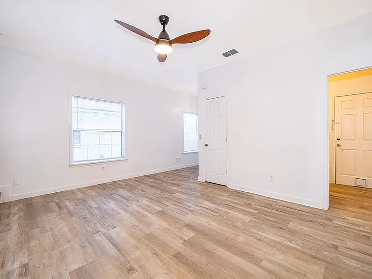 224 Emory Pl — Photo 10