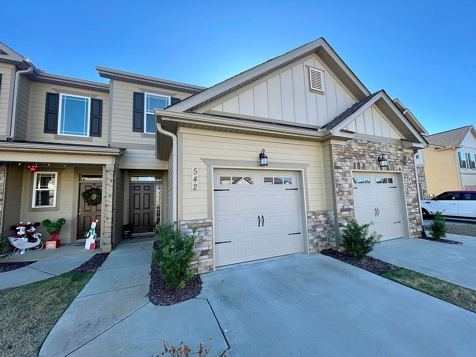 1st image of 542 Vinings Drive