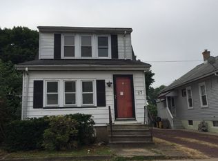 77 Sykes Ave, Hamilton, NJ 08629