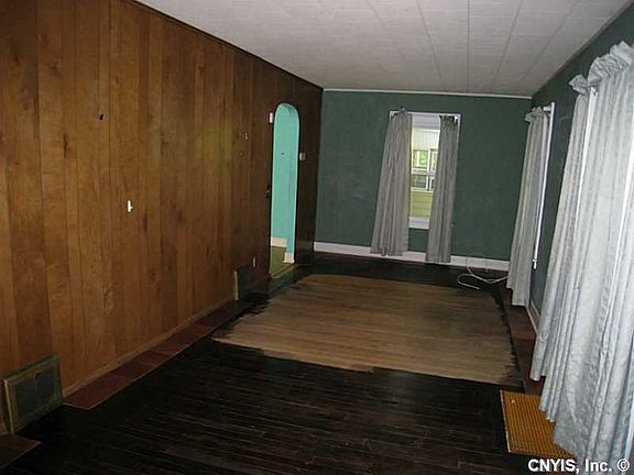 5th image of 714 Barnes Ave