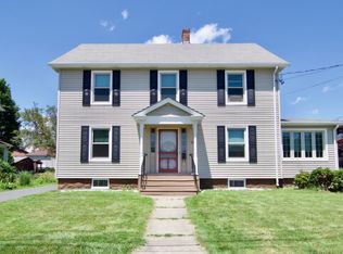11 Dickinson St, Greenfield, MA 01301