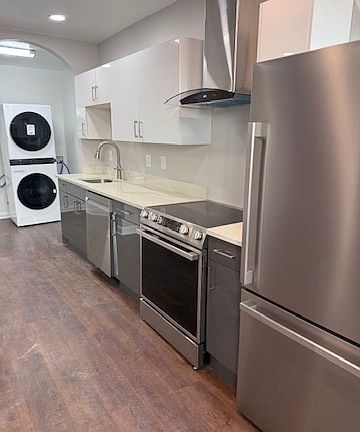 5th image of 2224 Eutaw Pl APT 3