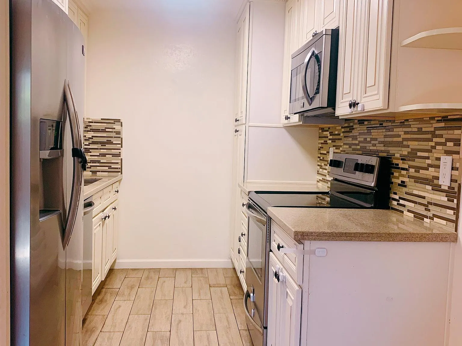 4 bed, 2.5 bath, 1506 sqft, $4,895 — Photo 1