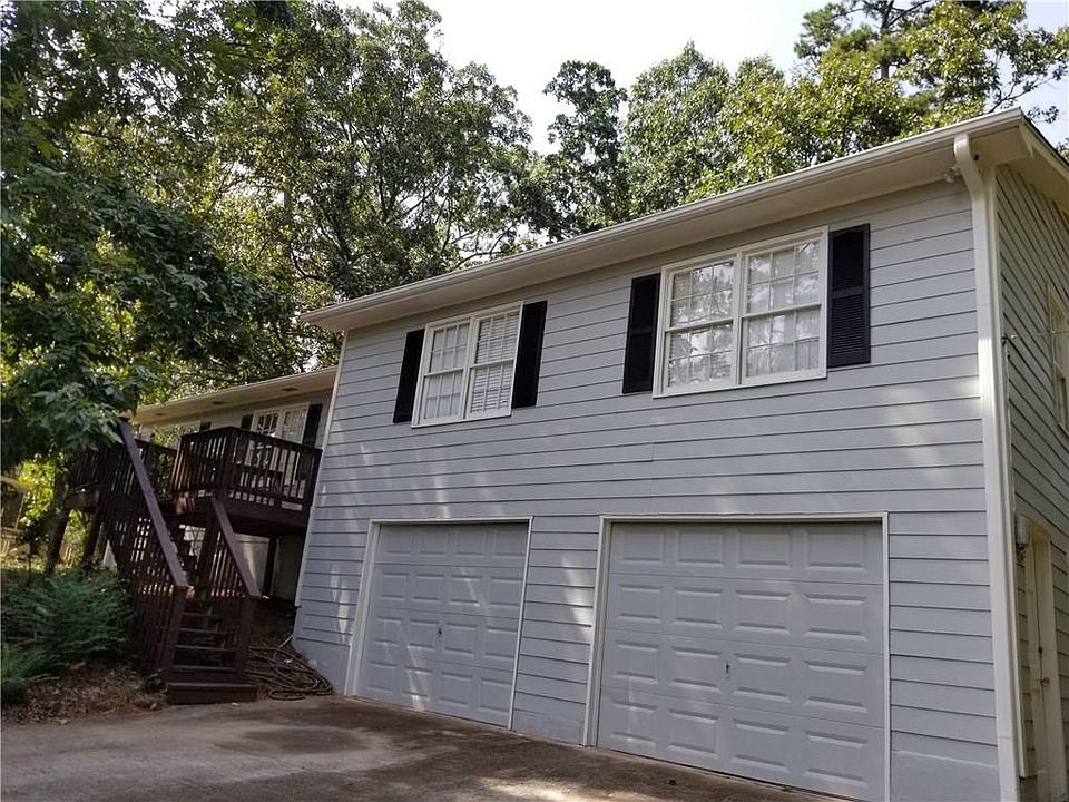 1st image of 125 Riverlake Dr