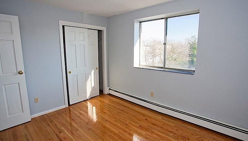 2nd image of 14 Murdock St APT 2-6
