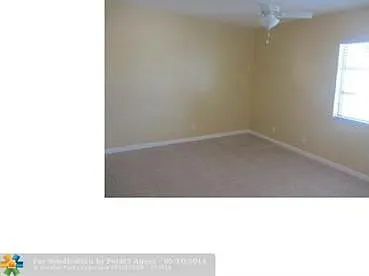 626 NW 13th St #28 — Photo 3