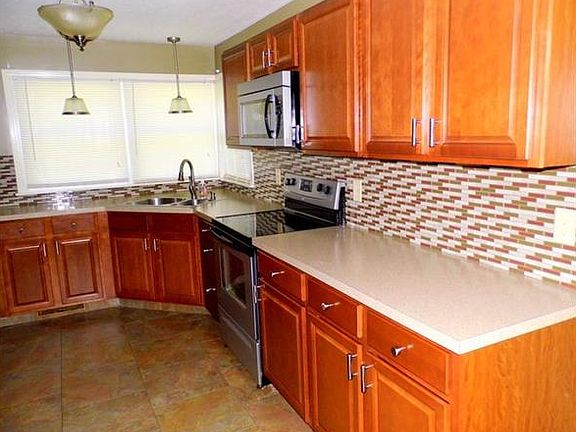 3rd image of 433 N Flint St #1