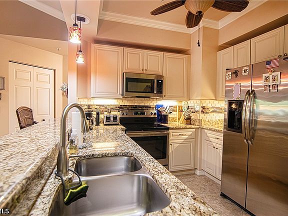 3rd image of 1076 Winding Pines Cir Unit 206