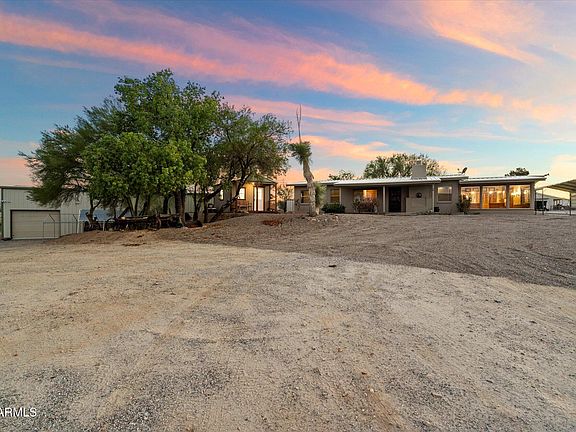 2nd image of 835 W HERMOSA Drive