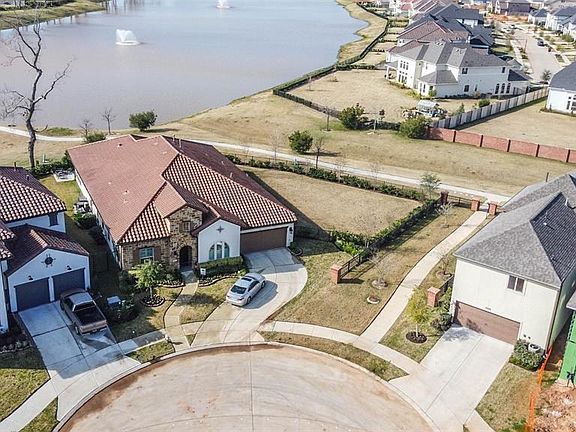 2nd image of 5207 Galahad Ct