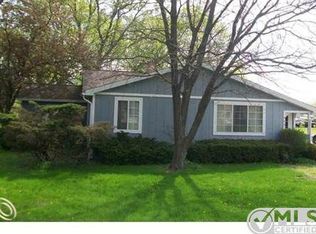 346 Pickford Rd, Smiths Creek, MI 48074