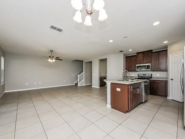 3171 Turret Dr — Photo 6