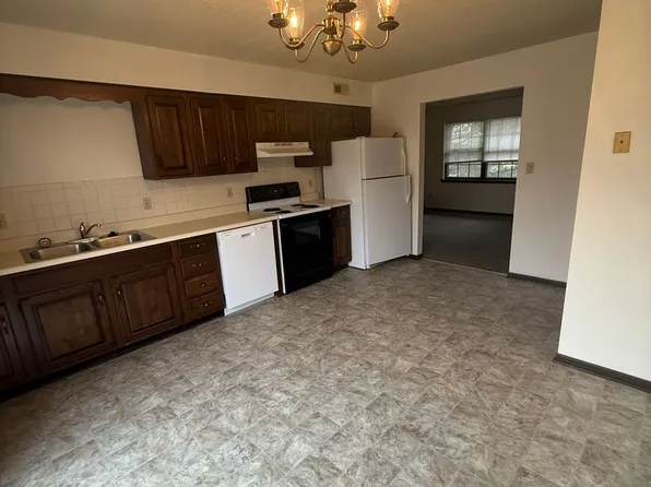 4513 W Millbrook Dr, 4513 W Millbrook Dr #D, Columbia, MO 65203