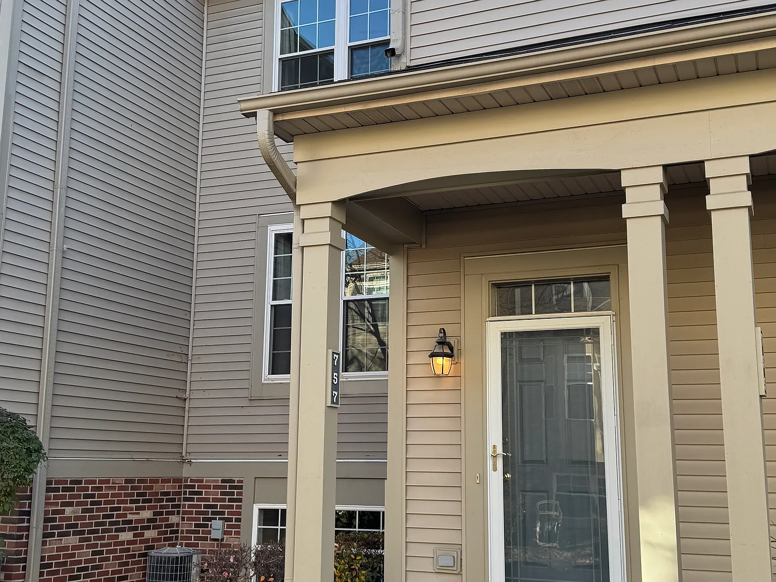 757 Cherry Creek Dr — Photo 1