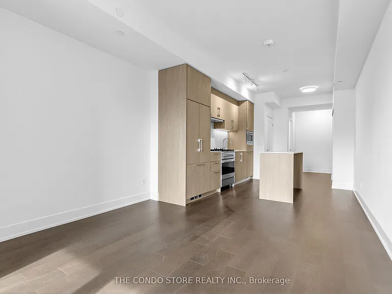 8 Manor Rd W #611 — Photo 11