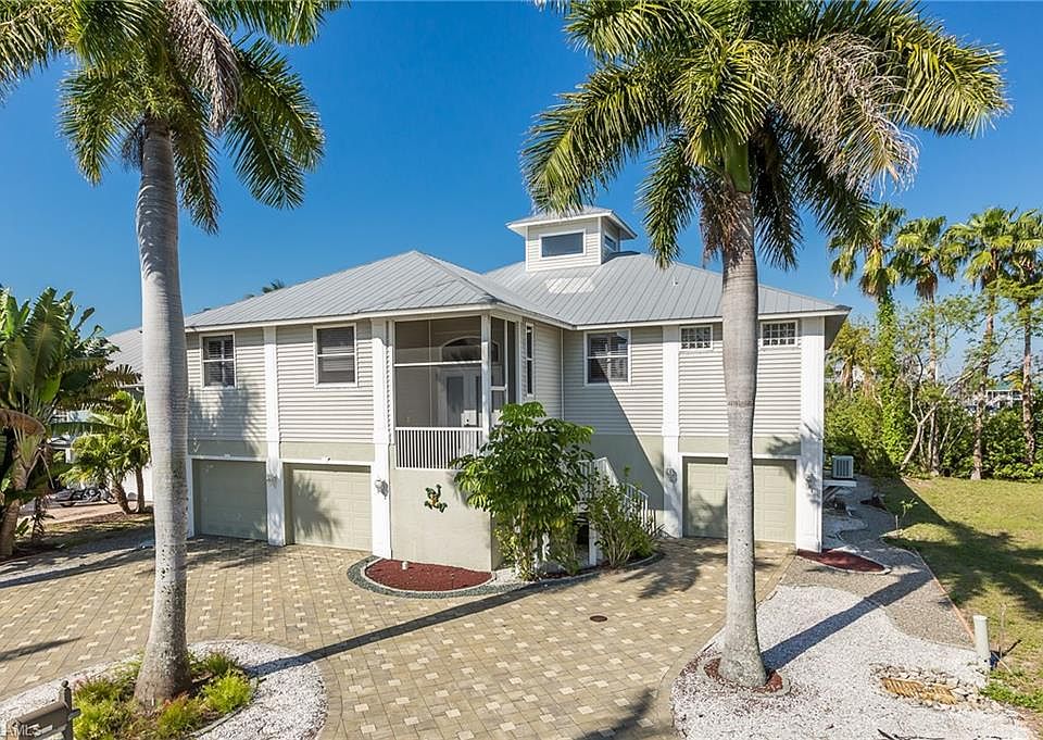 1st image of 17910 Grey Heron Ct