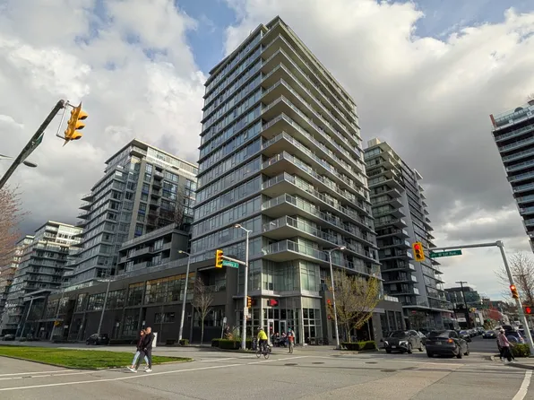 1708 Columbia St #304, Vancouver, BC V5Y 0H7