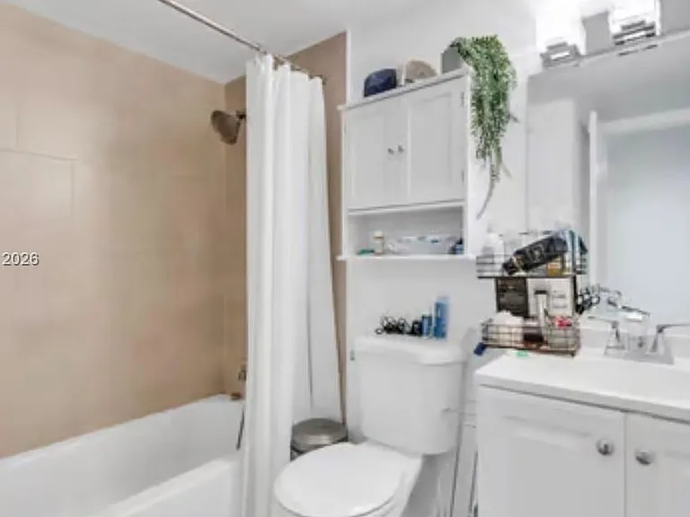 4841 NW 7th St #303-4 — Photo 33