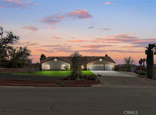 19417 Oneida Ct, Apple Valley, CA 92307