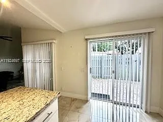 1542 Springside Dr — Photo 6