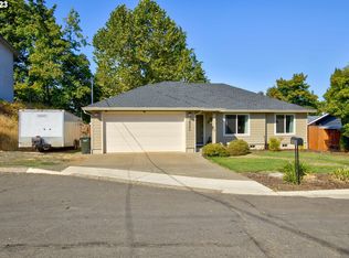 2862 W Sanders Ave, Roseburg, OR 97471