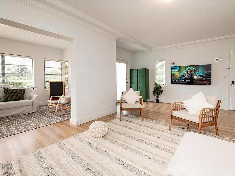 501 SW 24th Rd — Photo 10