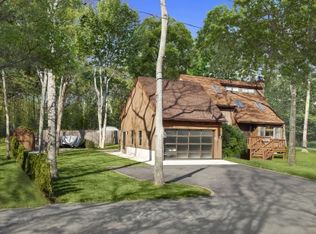 8 Hawthorne St, East Hampton, NY 11937