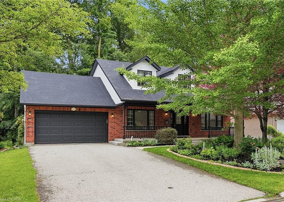1st image of 292 Thorncrest Dr