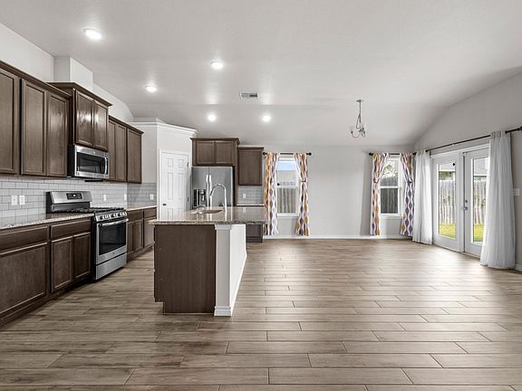 3rd image of 7702 Stampede Dr